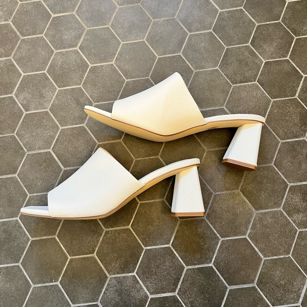 Brand new white leather heeled mules